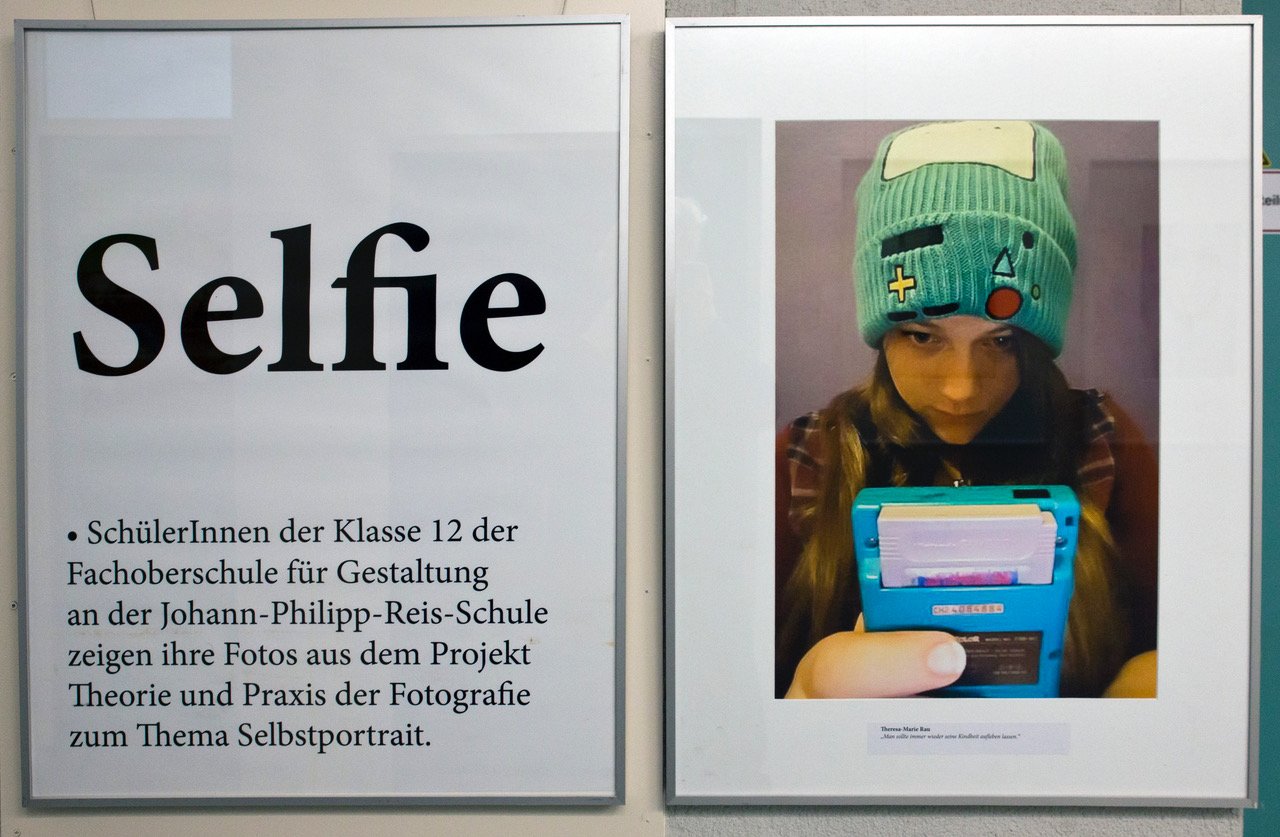 Selbstporträt von Theresa Rau