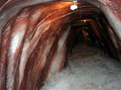 Durchgang im Himalaya Salzbergwerk