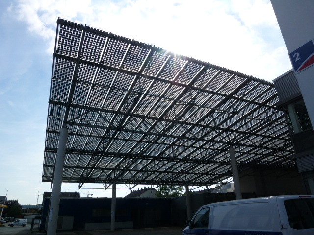 Solaranlage mit Glas Elementen