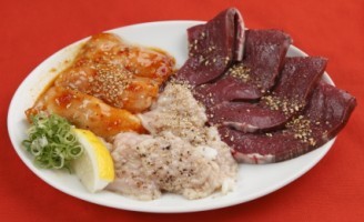 黒豚ホルモン5点盛