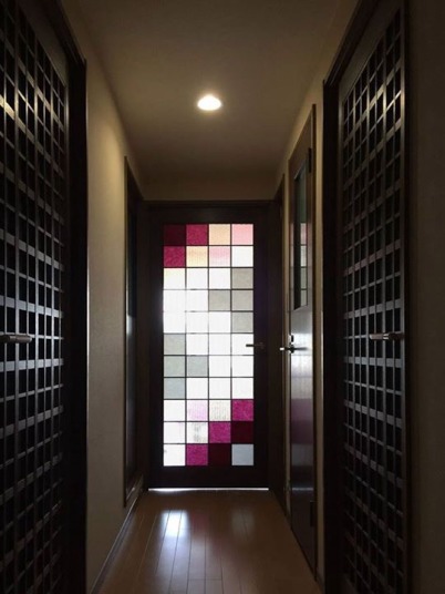 彩り障子のドア