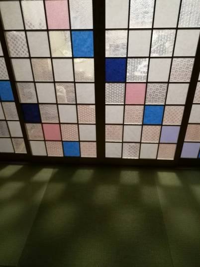 居宅様の彩り障子