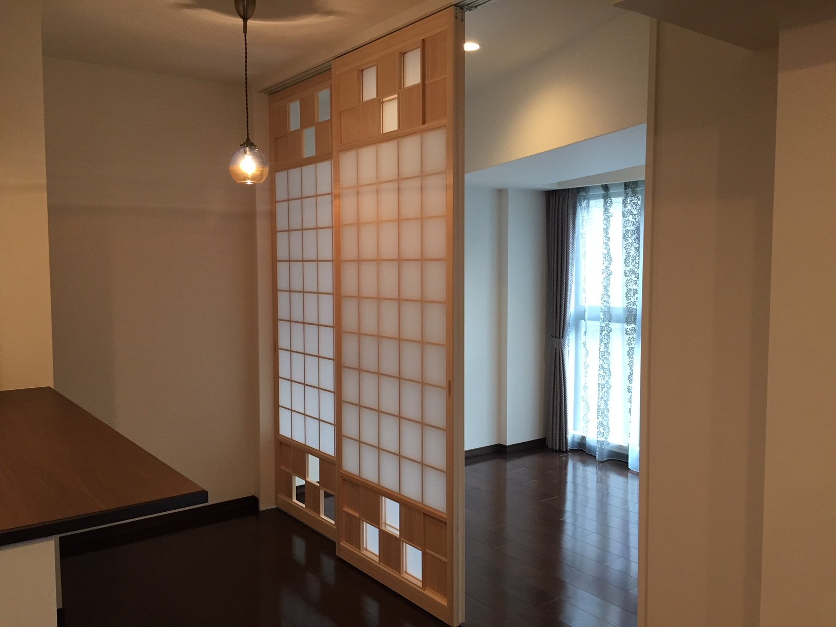 リビング猫が通る建具NEKOMA