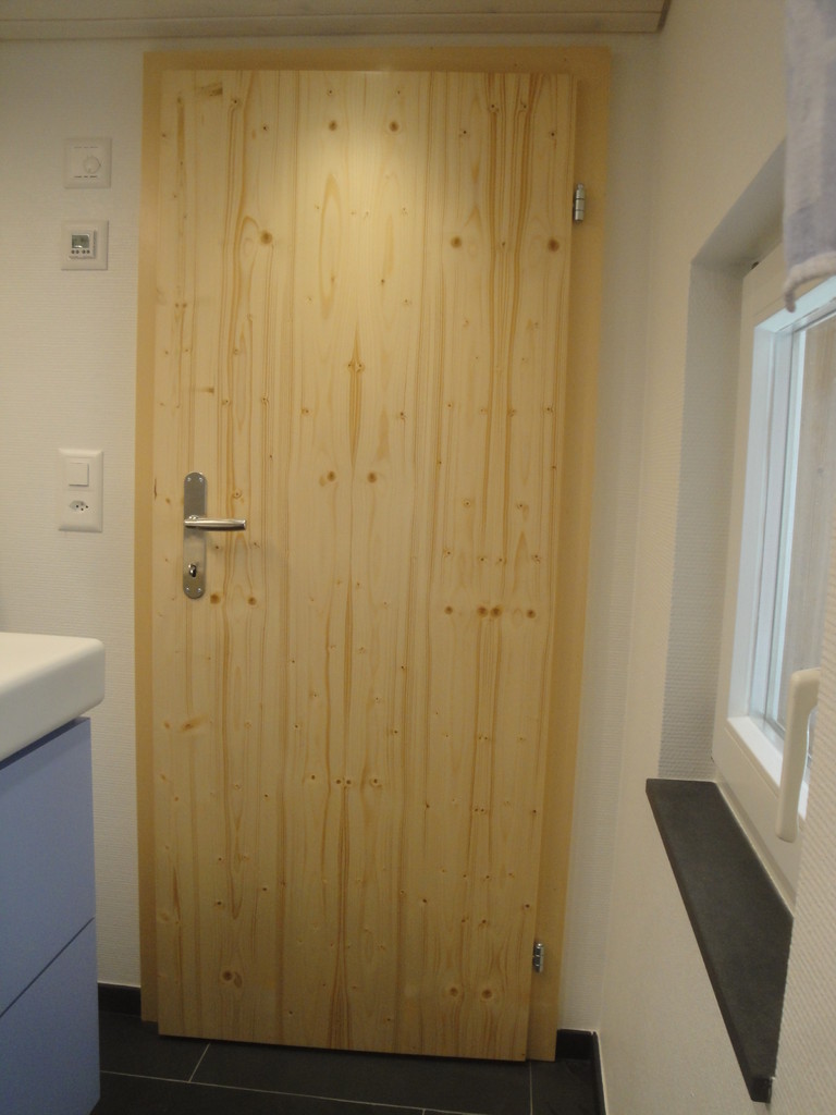 Zimmertüre Ferienhaus, Linthal