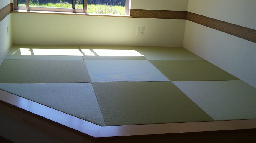 55ミリ厚ﾀﾞｲケン和紙表ヘリ無し畳　銀白色