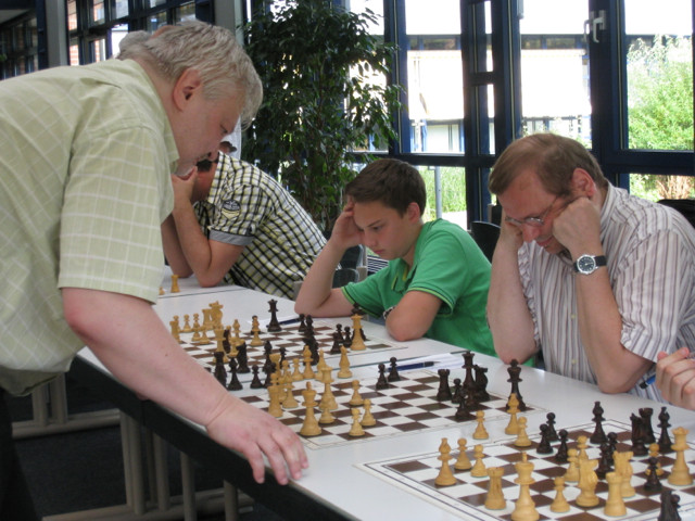 GM Artur Jussupow, Simultanturnier des SKN 1911 e.V., 4.6.2011