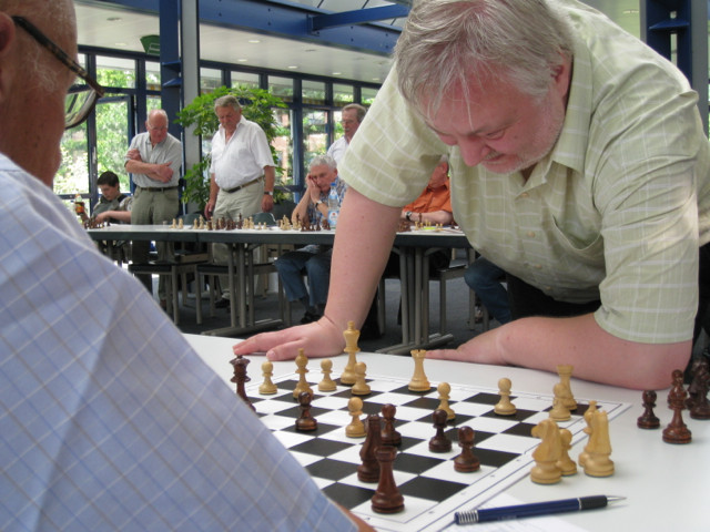 GM Artur Jussupow, Simultanturnier des SKN 1911 e.V., 4.6.2011