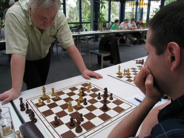 GM Artur Jussupow, Simultanturnier des SKN 1911 e.V., 4.6.2011