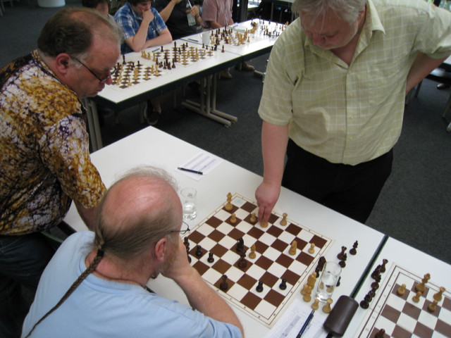 GM Artur Jussupow, Simultanturnier des SKN 1911 e.V., 4.6.2011