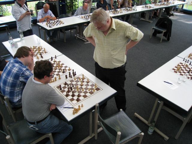 GM Artur Jussupow, Simultanturnier des SKN 1911 e.V., 4.6.2011