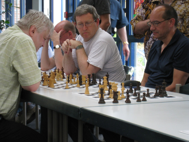 GM Artur Jussupow, Simultanturnier des SKN 1911 e.V., 4.6.2011