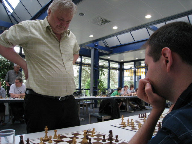 GM Artur Jussupow, Simultanturnier des SKN 1911 e.V., 4.6.2011