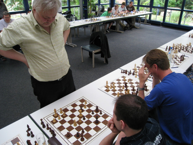 GM Artur Jussupow, Simultanturnier des SKN 1911 e.V., 4.6.2011