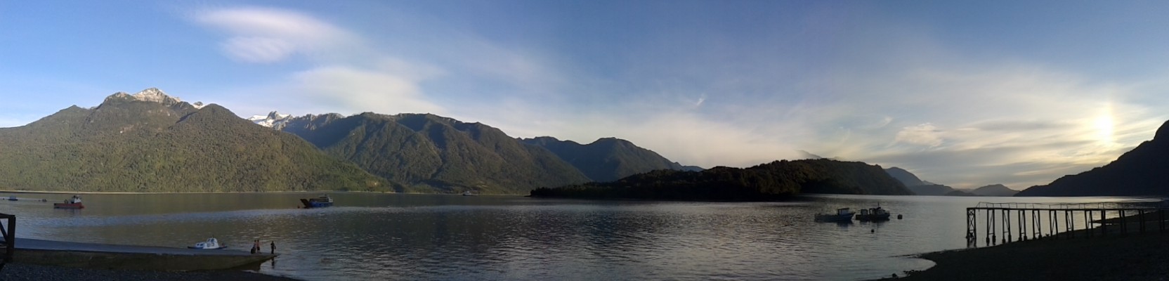 Atardecer en costanera de Hornopirén