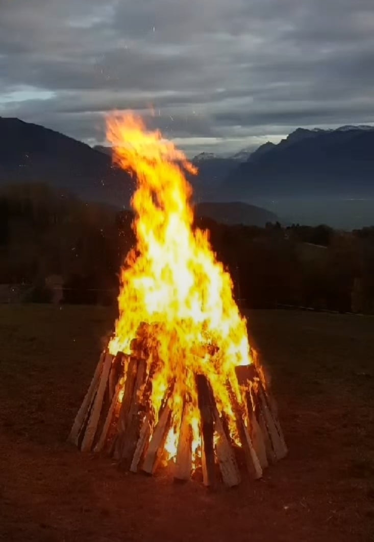 Feuerritual zum Mut und dem persönlichen freien Geist