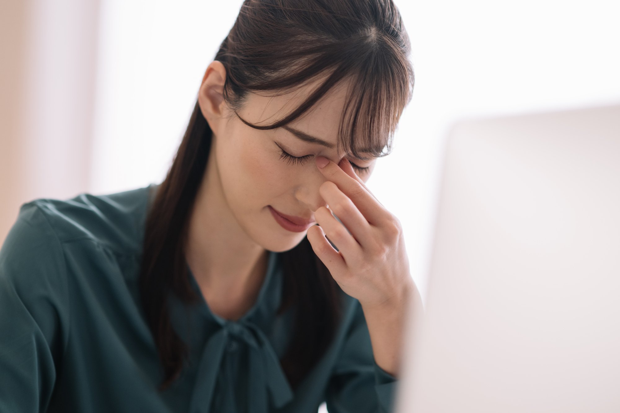 眼精疲労に悩む人必見！水素吸入で目の疲れは本当に楽になる？驚きの療法を解説！