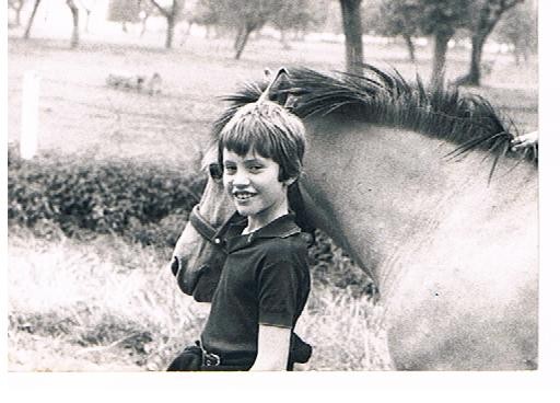 Thierry BIZET et  un jeune cheval
