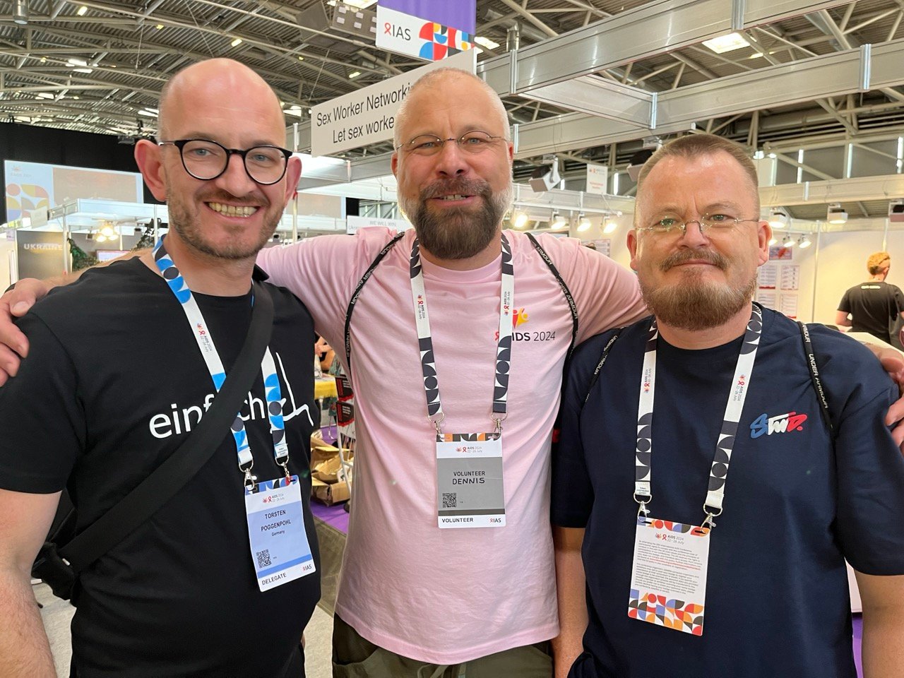 Der Schriftsteller Thorsten Poggenpohl mit Dennis und Thomas 