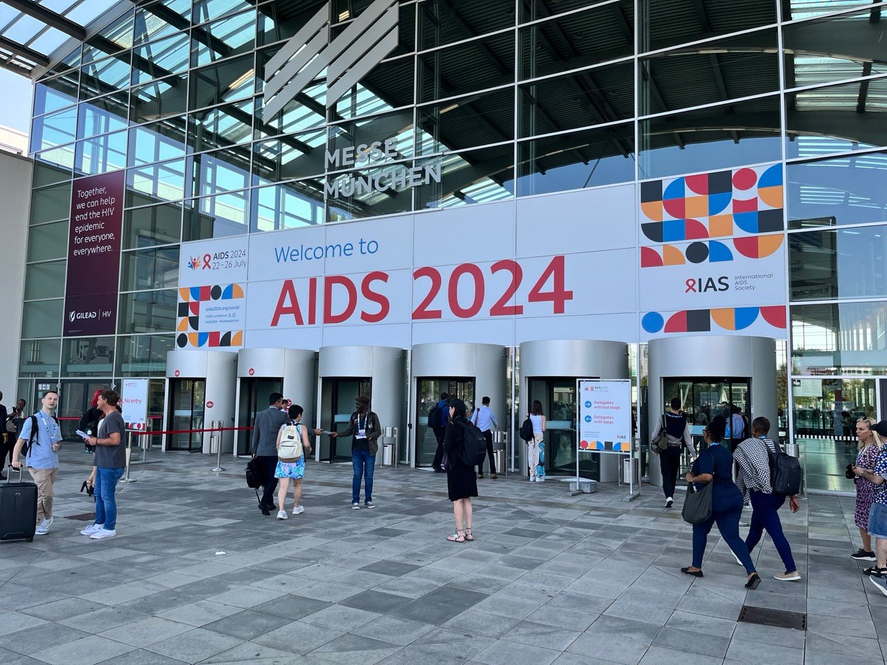 Messeeingang München AIDS 2024