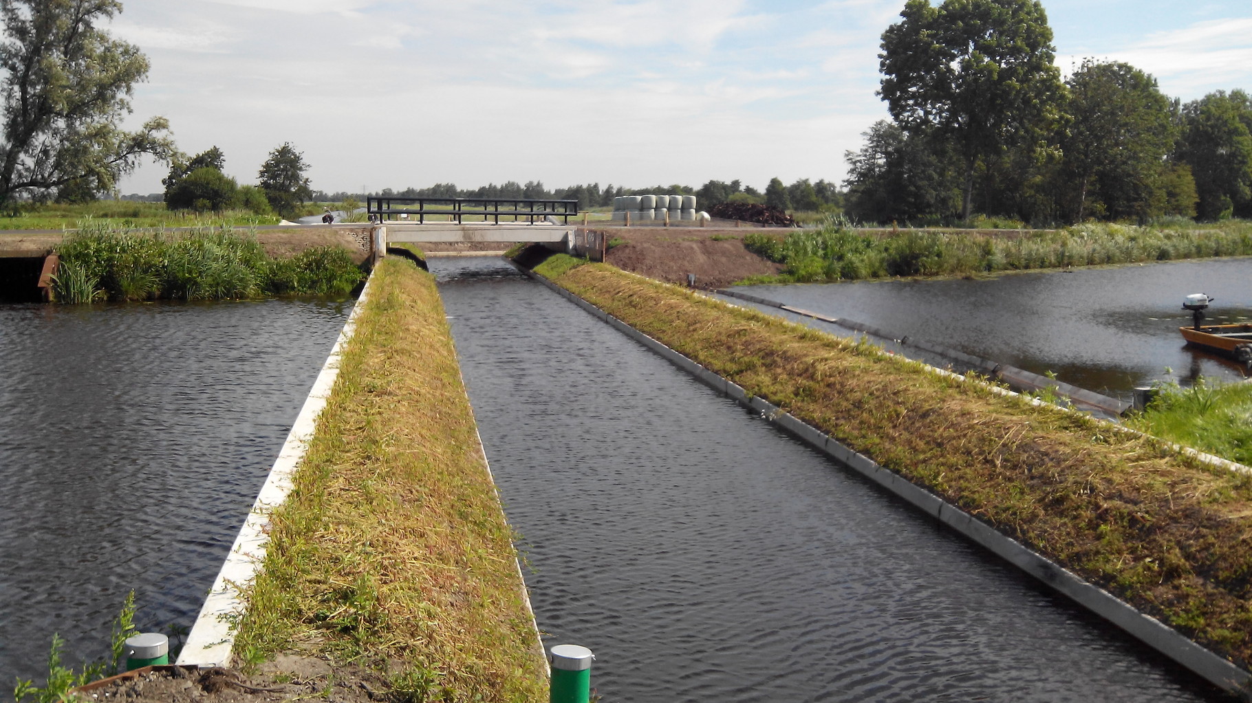 Eco-aquaduct
