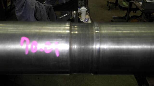 撹拌機用シャフト・スリーブ溶射加工