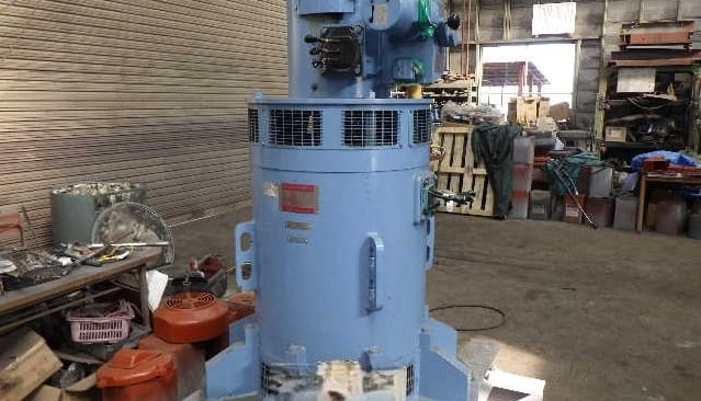ポンプ用縦型巻線形モーター100kW440V10Pの分解整備