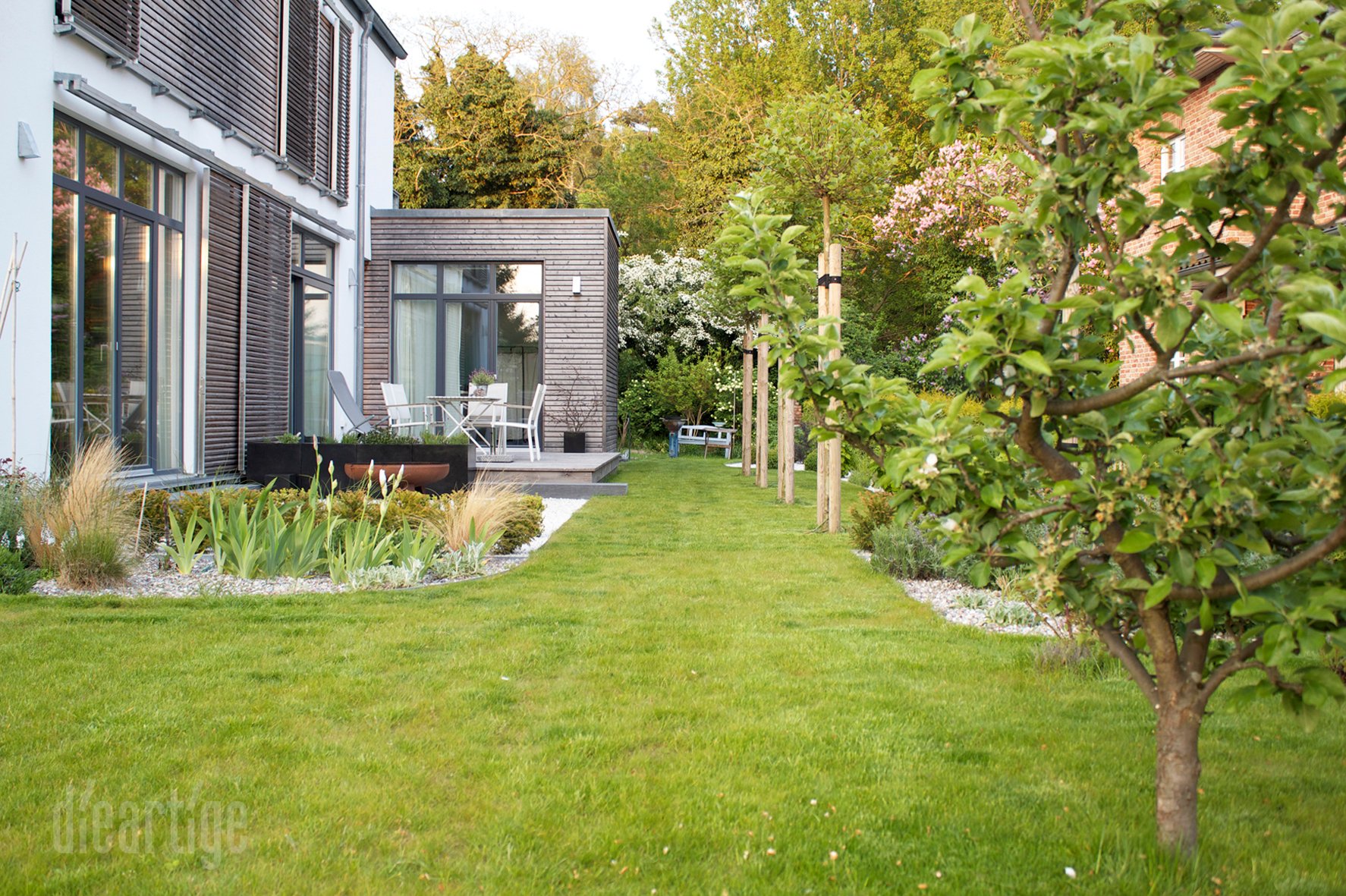 dieartigeBLOG - Frühling, Abendstimmung im Südgarten