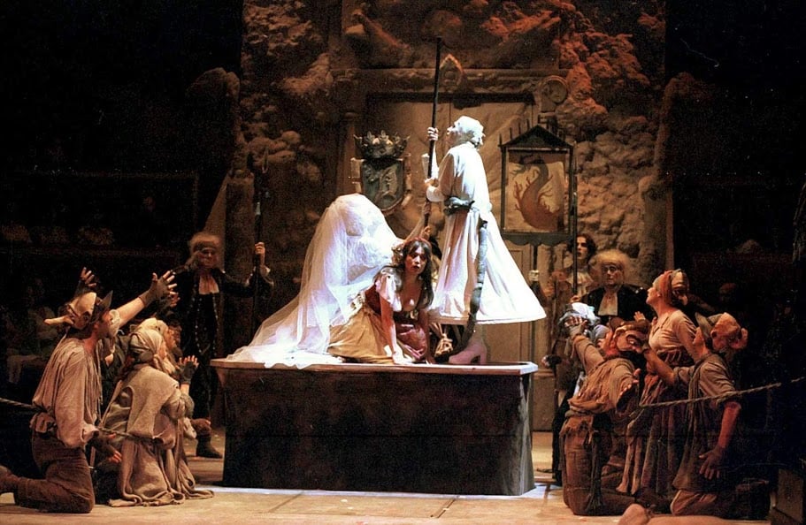 Decorado de Pelo de Tormenta, Teatro María Guerrero - Centro Dramático Nacional. Escenografía Francisco Nieva y Pepe Hernández.