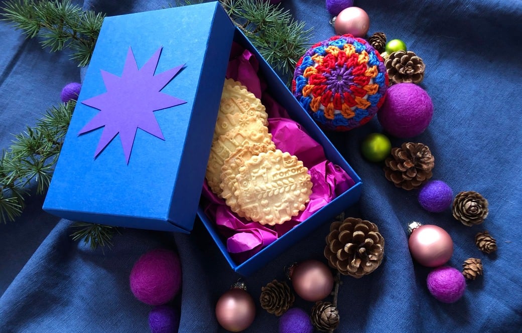 xmas christmas božič božična peka valjar reliefni valjar buntbox piškoti keksi storž dekoracija dala konj konjiček prazniki božični peka kekse weihnachten filzkugeln