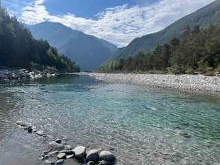Früher Morgen im Maggiatal
