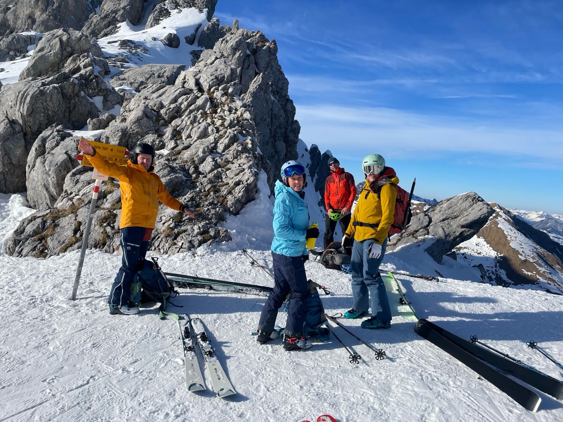 Fr 28.02.25 - Mo 03.03.25 Skitourenweekend Partnun, Prättigau