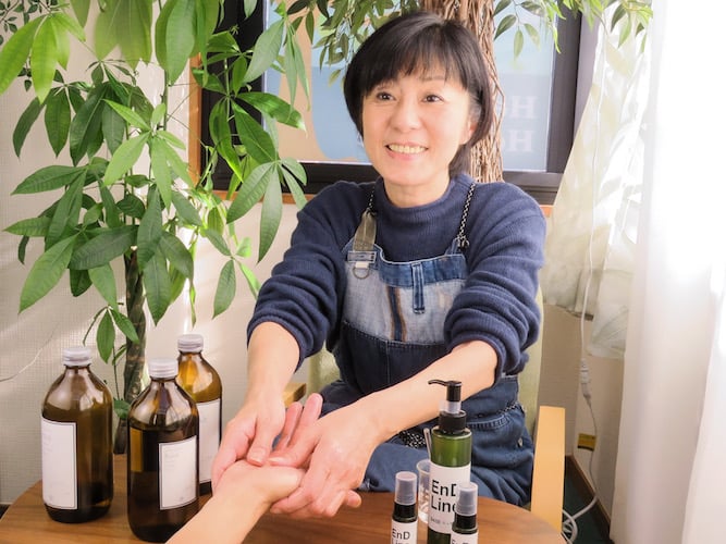 歴20年以上の日本人女性オーナーアロマセラピストがマンツーマンでご対応＊