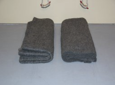 Folding a yoga blanket, Yoga blanket storage, Yoga blanket application / How to use a yoga blanket, Yoga blanket use / Usage, Iyengar yoga blanket, Yoga blanket, Folding a blanket into a pillow / Cushion fold