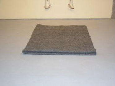 Folding a yoga blanket, Yoga blanket storage, Yoga blanket application / How to use a yoga blanket, Yoga blanket use / Usage, Iyengar yoga blanket, Yoga blanket, Folding a blanket into a pillow / Cushion fold