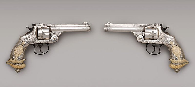 Револьвери з ювелірним тюнінгов від Тіффані. Стартап ньюс | Startap News