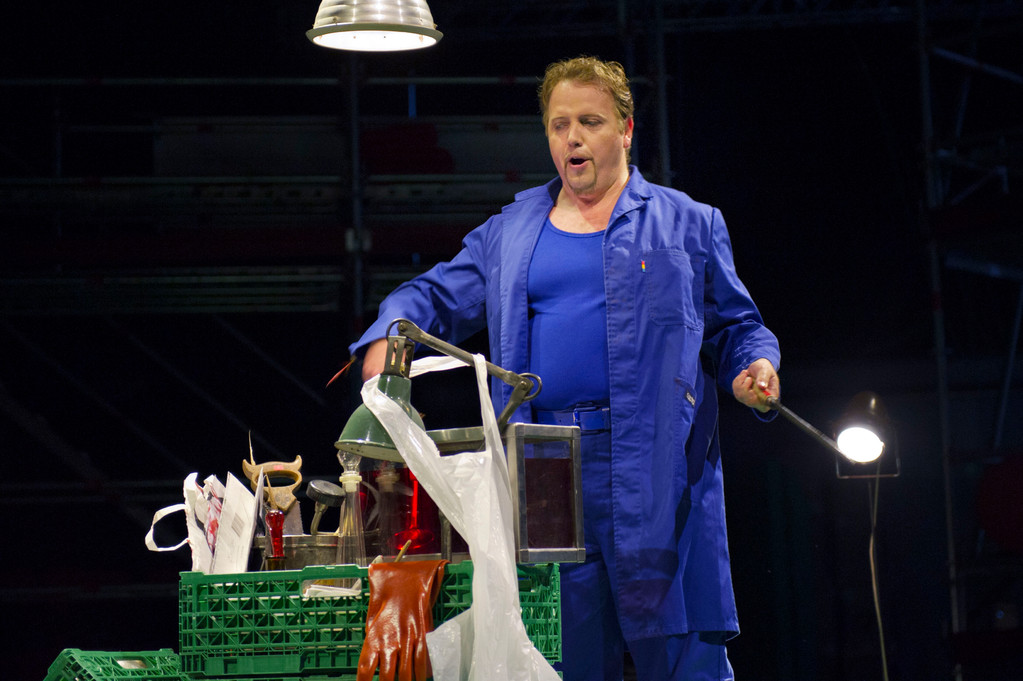 Urs Widmer/Noldi Alder "Die toten Tiere" --- Levente György