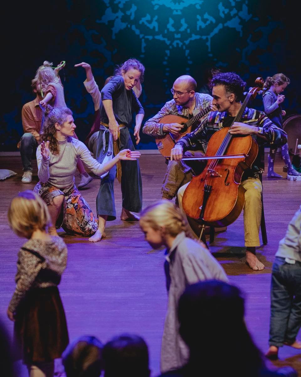 Samen muziek maken en bewegen met Concert Curieus