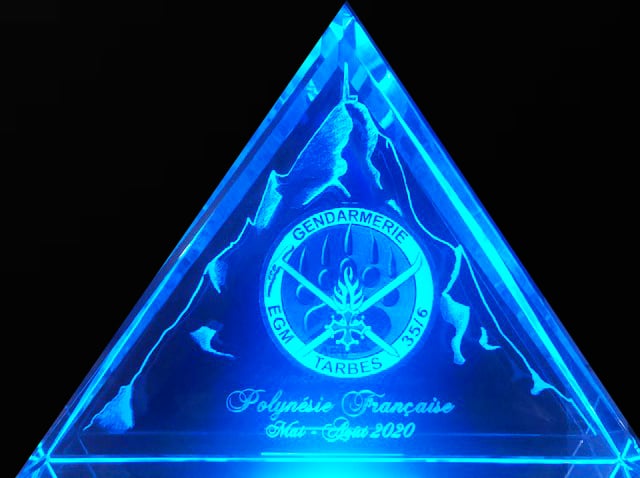 Gravure de photo sur verre pour militaire