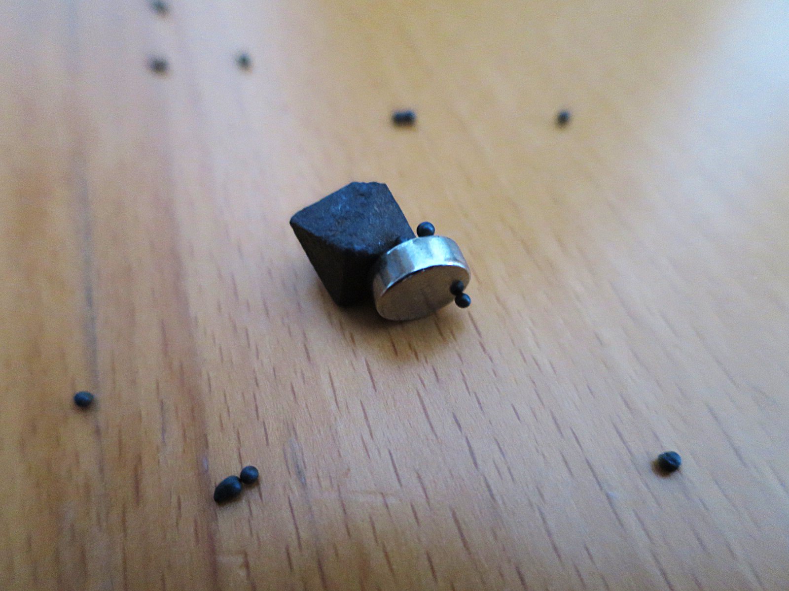 DIE MAGISCHE VERWENDUNG VON MAGNETIT