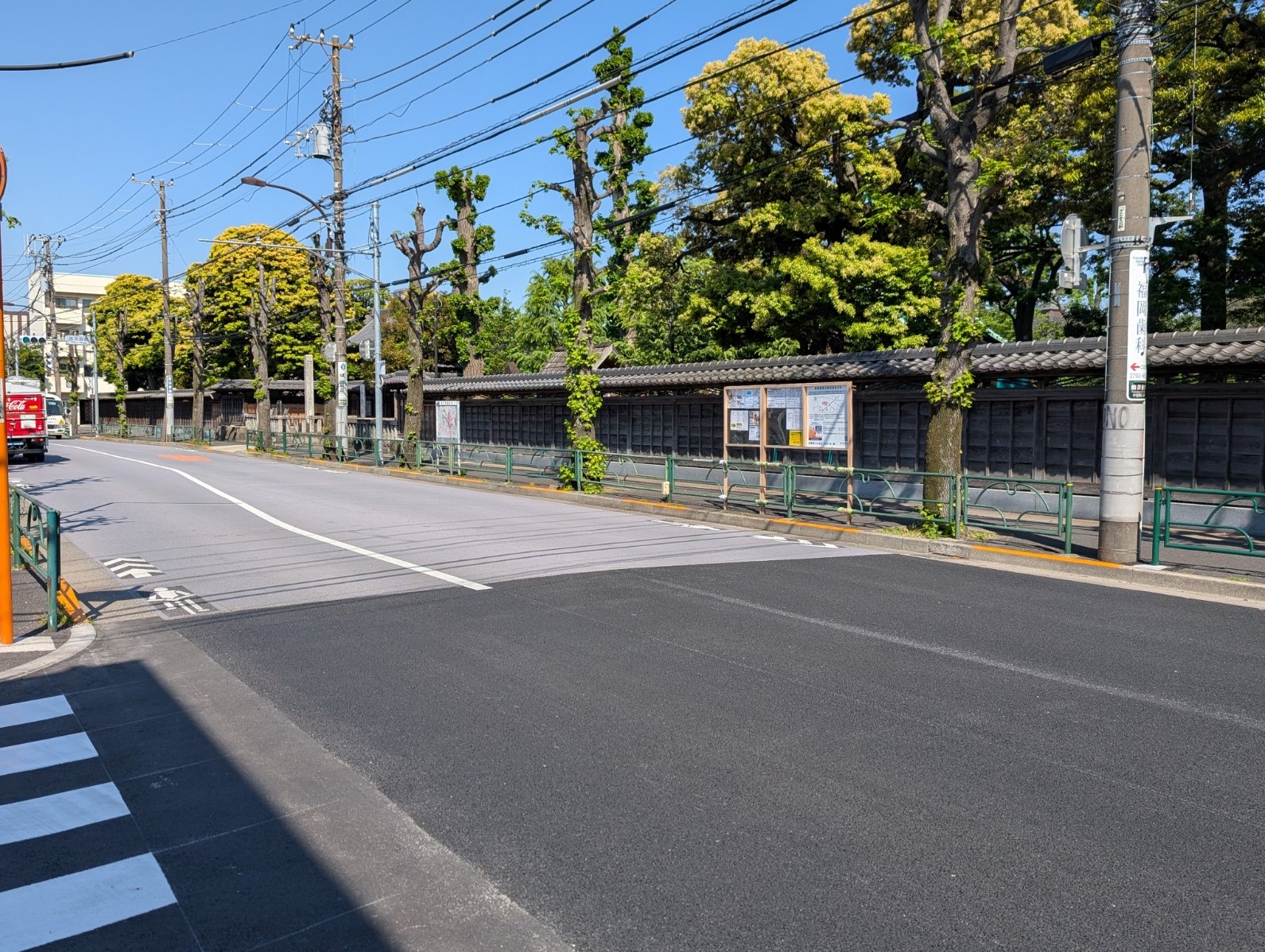 気温を下げる！「遮熱性舗装」が進んでいます