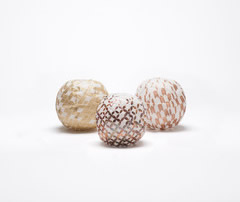 『愛媛県から 五十崎和紙の 紙風船』