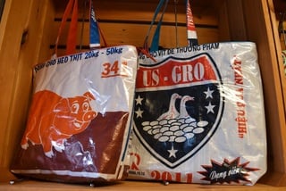 ビニールコーティングされたバッグ