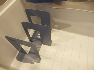 ブックエンドで収納