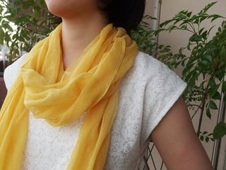 玉ねぎ染めのストール