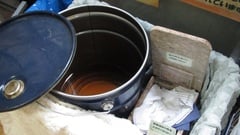 廃油回収ボックス
