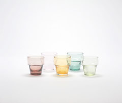 『こぼしにくいコップ』2