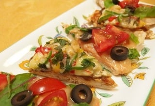 ピザ2種類盛り付け