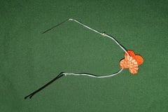 ④中心に針で通す