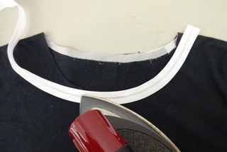 アイロンで形作る