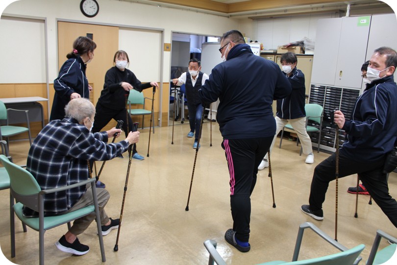 【千寿苑】教えて！ポールウォーク！！